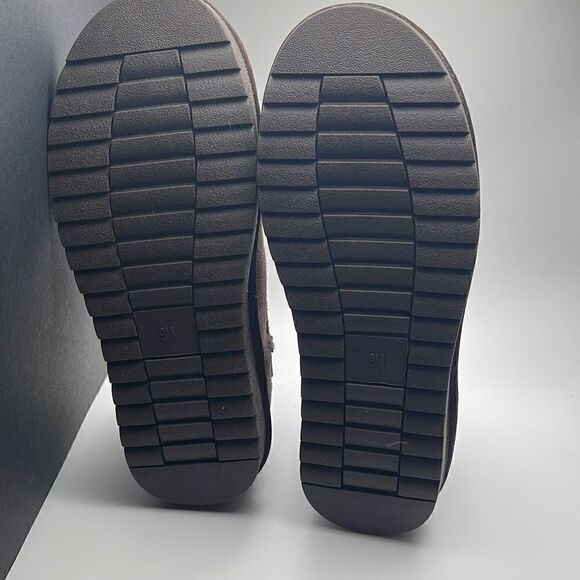 CUSHIONAIRE Women's pull on boot +Memory Foam 9 CHOCOLATE - Picture 5 of 7